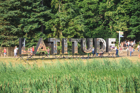 latitude-festival-2015-logo-sign